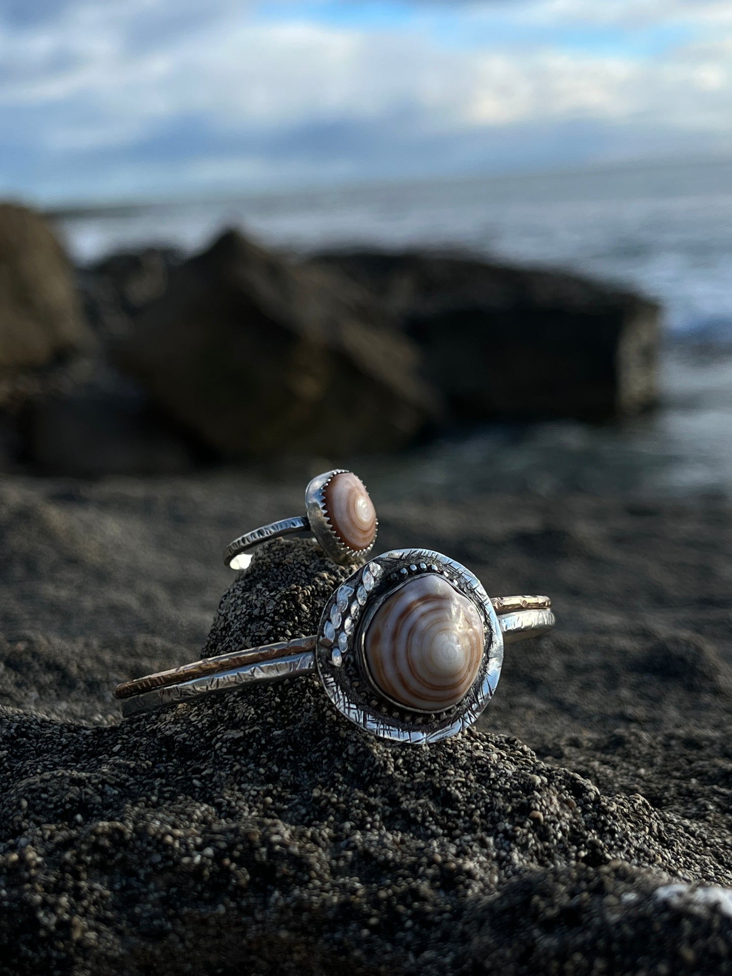 Cinnamon Bun Puka Shell Ring RTS
