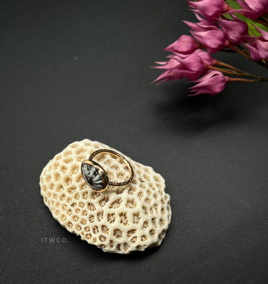 Limpet Ring MTO