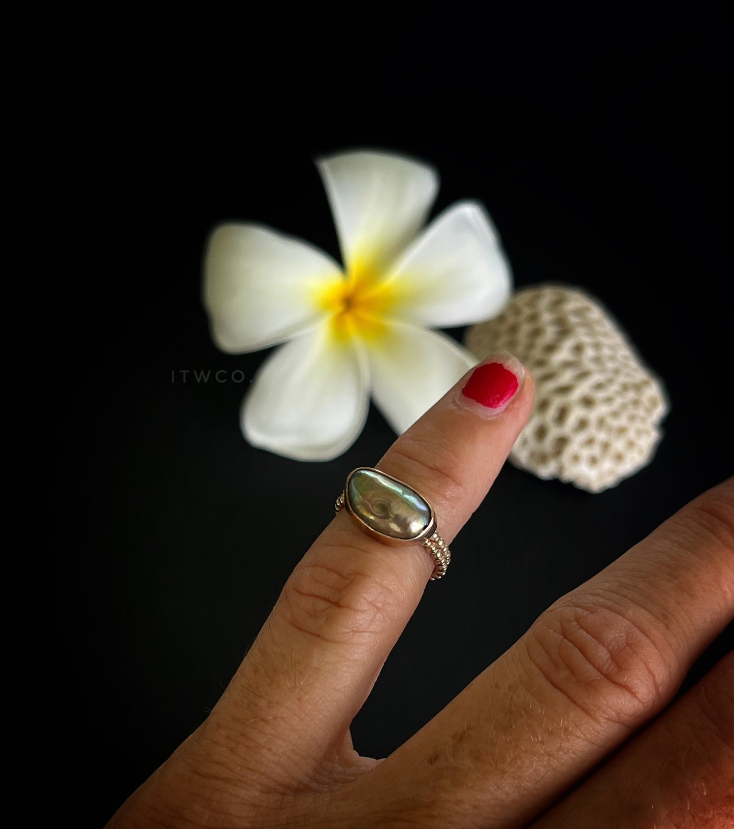 Tahitian Keshi Pearl Pinky / Midi Ring RTS