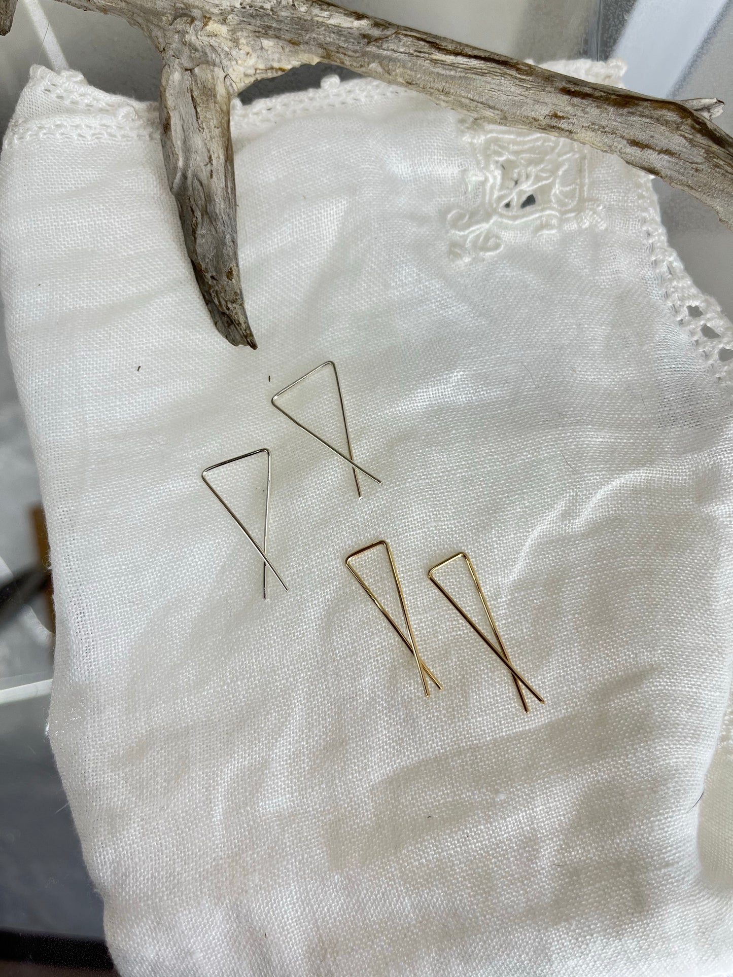 faith threader earrings | round * rts
