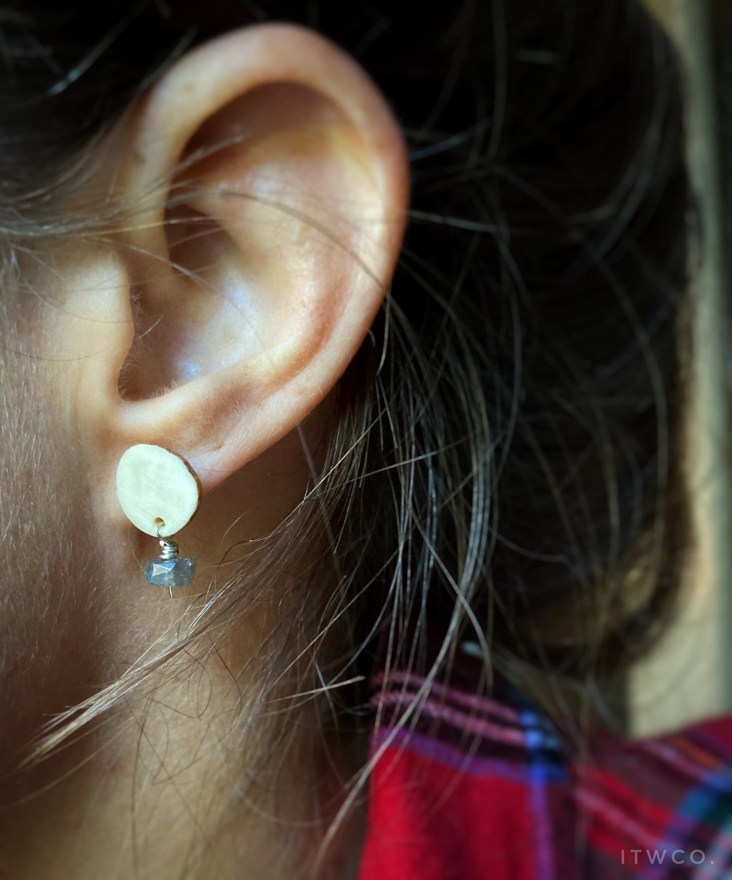 whitetail antler + labradorite stud earrings ♢ rts