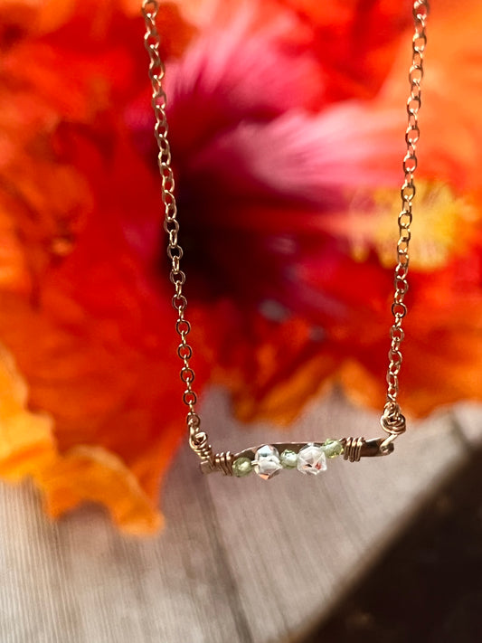 Hammered Herkimer Diamond Bar Necklace | peridot *rts