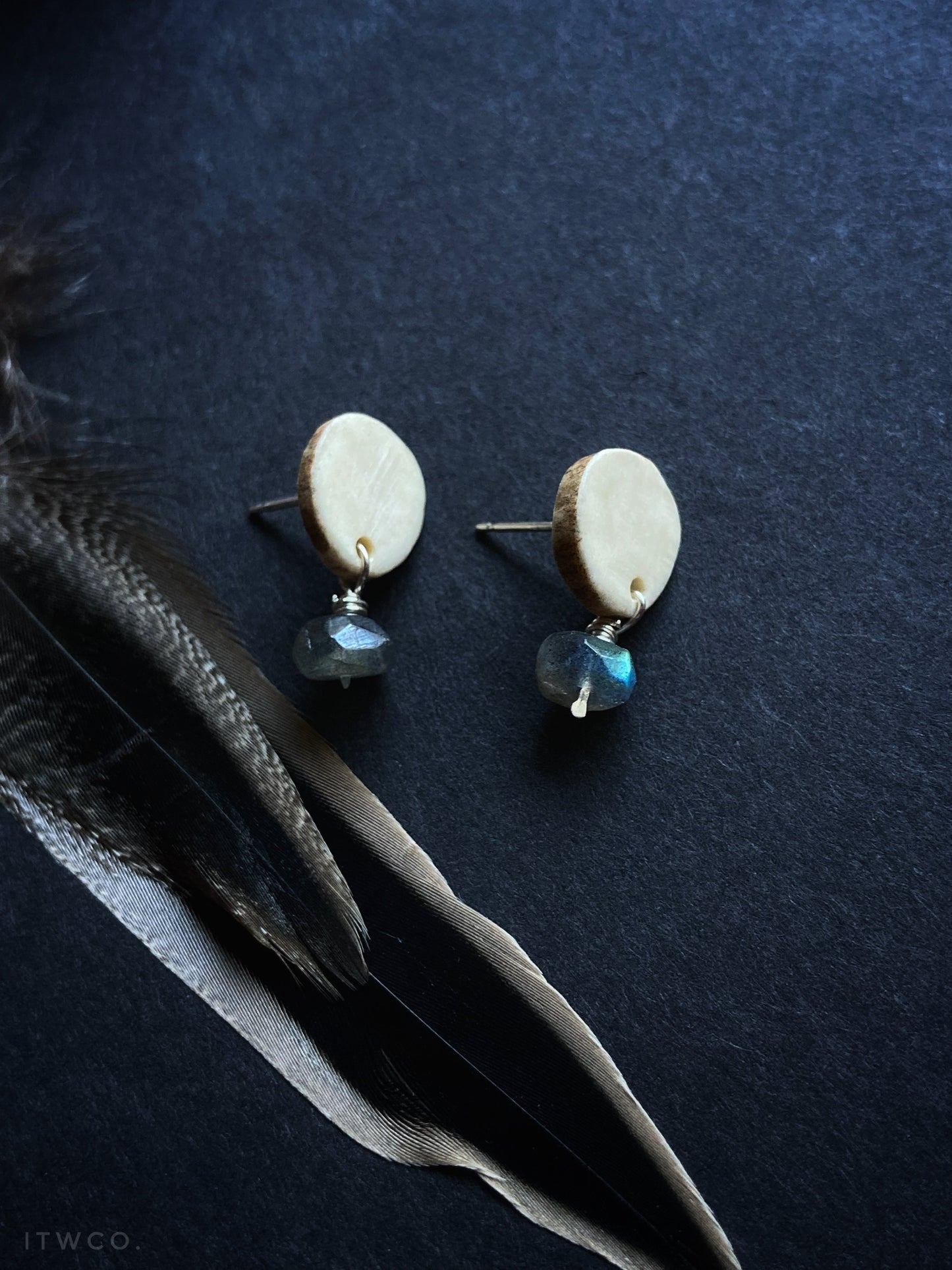 whitetail antler + labradorite stud earrings ♢ rts