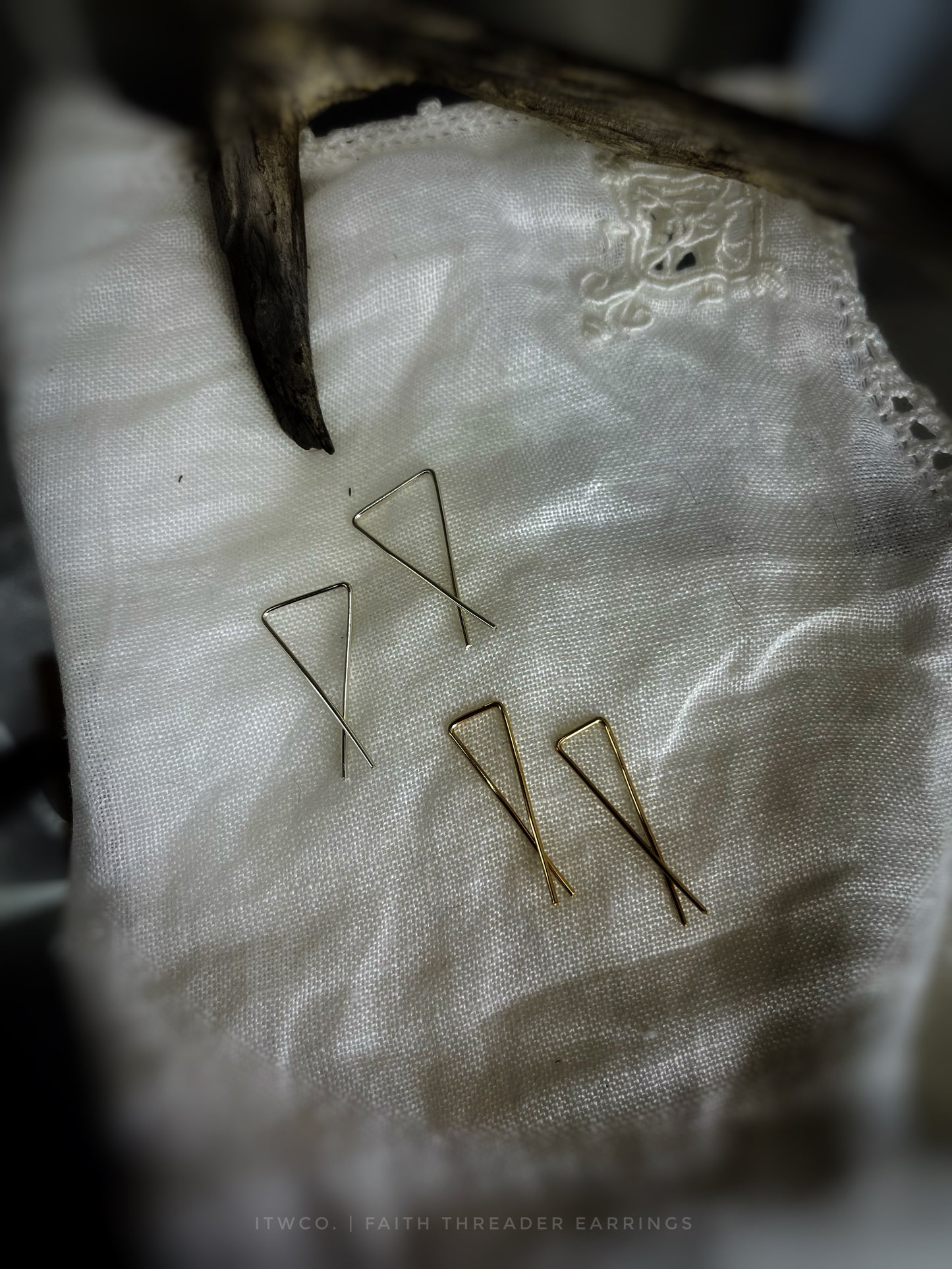 faith threader earrings | round * rts